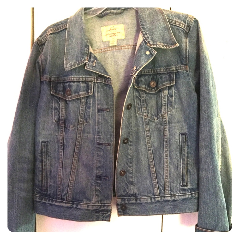 Levi's denim jacket ✨